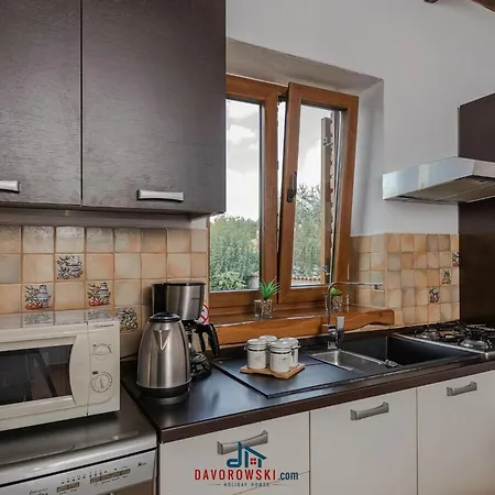 Zoe Comfortable Holiday 4*
